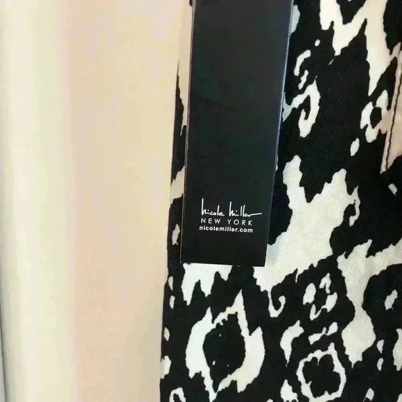 Nicole Miller New York Sz 6 Cropped Pants Black and White Geometric Print NWT - Picture 8 of 9